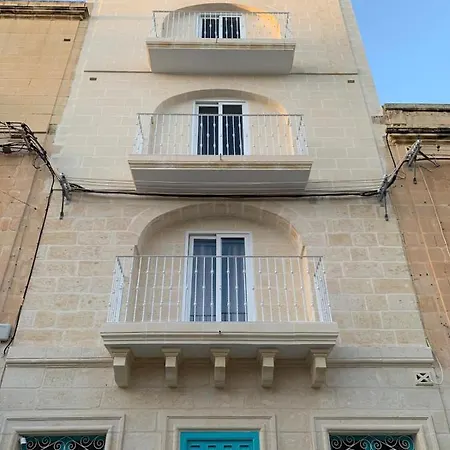 Petrus Court Apartment *